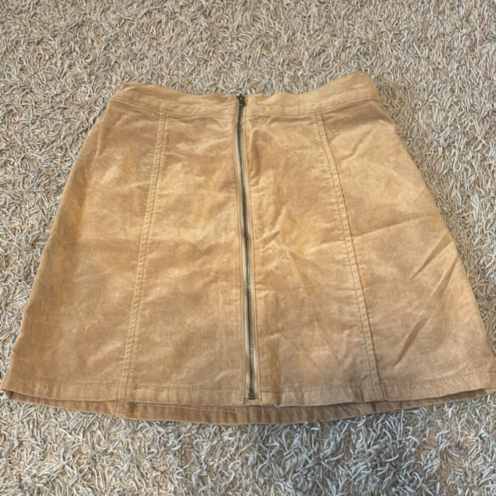 Crazy 8 Skirt | Size 12 | Tan